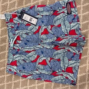 Vineyard Vines Boys Printed Chappy Trunks Banana Leaf Red M